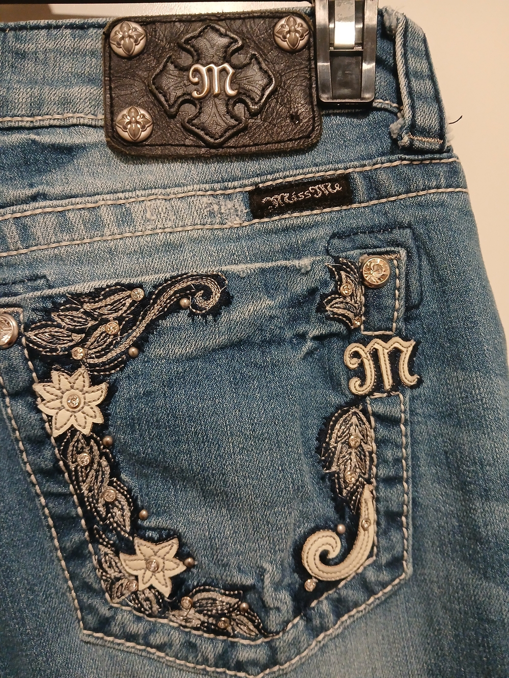 Miss Me Embroidered Light Blue Women’s Jeans